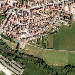 Satellite imagery of Schloss Höchstadt, DE