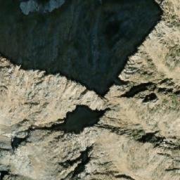 Satellite imagery of Mount Lum, CA