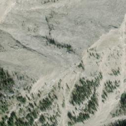 Satellite imagery of Phillipps Peak, CA