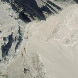 Satellite imagery of Phillipps Peak, CA