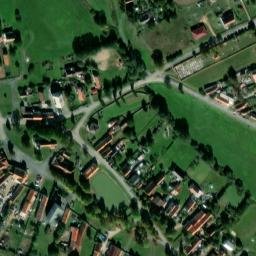 Satellite imagery of [Ves Touškov] church t., CZ