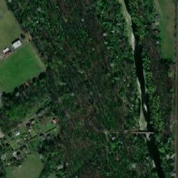 Satellite imagery of Stavebniny [Baška] former brick yard chimney, CZ