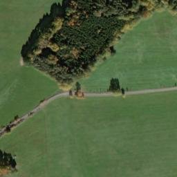 Satellite imagery of [Třemešné-Dubec] church t., CZ