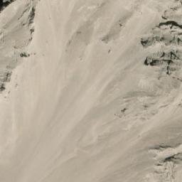 Satellite imagery of Chinook Peak, CA