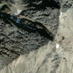 Satellite imagery of Snowcrest Mountain, CA