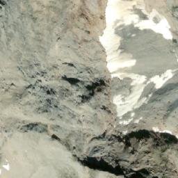 Satellite imagery of Snowcrest Mountain, CA