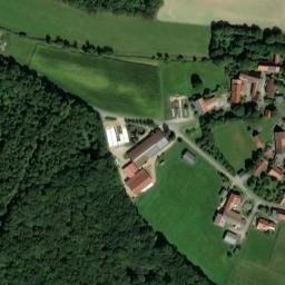 Satellite imagery of Schloss Hohlach, DE