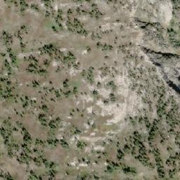 Satellite imagery of Bentz Peak, CA