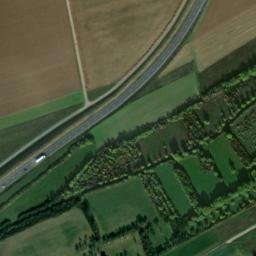 Satellite imagery of Roggenberg, DE