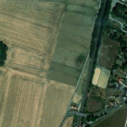 Satellite imagery of Château de Saint-Remy-en-l'Eau, FR