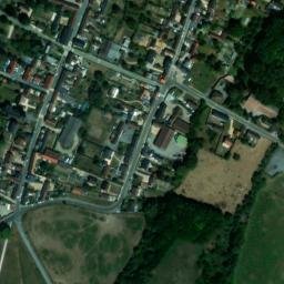 Satellite imagery of Château de Saint-Remy-en-l'Eau, FR