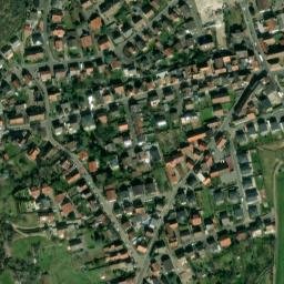 Satellite imagery of Wachenheim Castle, DE