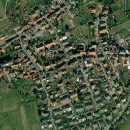 Satellite imagery of Wachenheim Castle, DE