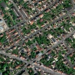 Satellite imagery of Château de Compiègne, FR