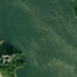 Satellite imagery of Niedzica - Zamek XIIIw., PL