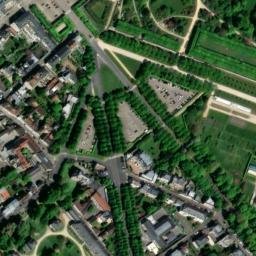 Satellite imagery of Château de Compiègne, FR