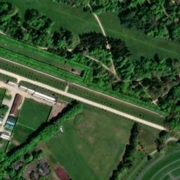 Satellite imagery of Château de Compiègne, FR