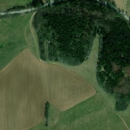 Satellite imagery of Simonův vrch [Ostrov u Macochy], CZ