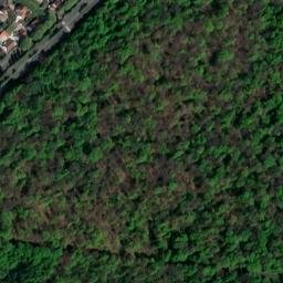 Satellite imagery of Abbaye de Royallieu, FR