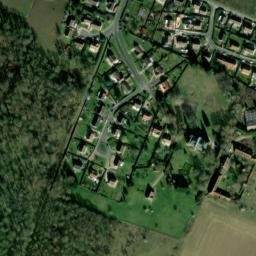 Satellite imagery of Château de Nointel [Oise], FR