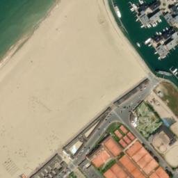 Satellite imagery of Pointe de la Cahotte, FR