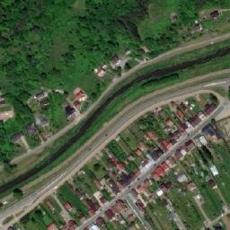 Satellite imagery of Muszyna - Ruiny Zamku, PL