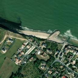 Satellite imagery of Port artificiel d'Arromanches-les-Bains, FR