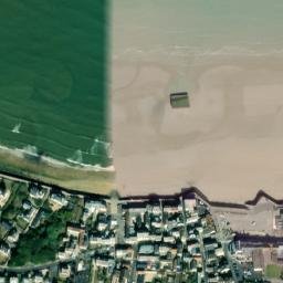 Satellite imagery of Port artificiel d'Arromanches-les-Bains, FR