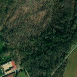 Satellite imagery of Ecuiry, FR