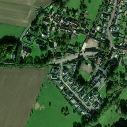 Satellite imagery of Château de Fontaine-Henry, FR