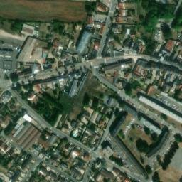 Satellite imagery of Château de Villers-Cotterêts, FR