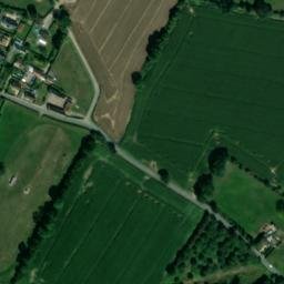 Satellite imagery of Château de Béneauville, FR