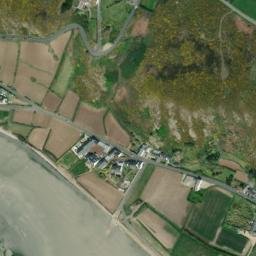 Satellite imagery of Petit Étaquerel, JE