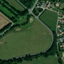 Satellite imagery of Château de Béneauville, FR