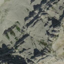 Satellite imagery of Piaysoo Ridge, CA