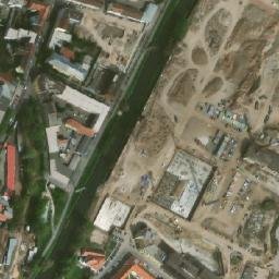 Satellite imagery of Zbrojovka [Brno-Zábrdovice] former factory chimney, CZ
