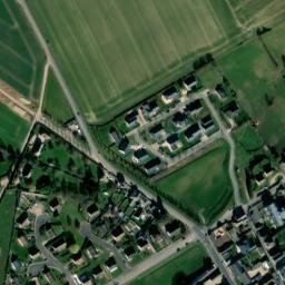 Satellite imagery of Château du Neubourg, FR