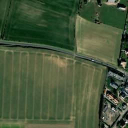 Satellite imagery of Château du Neubourg, FR