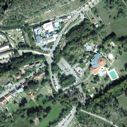 Satellite imagery of cairn, FR
