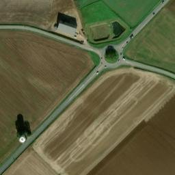 Satellite imagery of Château de Fontaine, FR