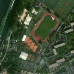 Satellite imagery of Château de L'Isle-Adam, FR