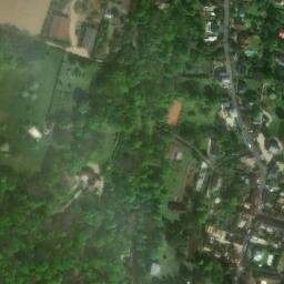 Satellite imagery of Château de L'Isle-Adam, FR