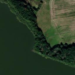Satellite imagery of Lhotský dvůr [Dynín-Lhota] HG, CZ