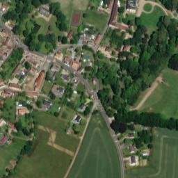 Satellite imagery of Château de Canon, FR