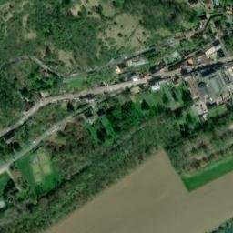 Satellite imagery of Château de La Roche-Guyon, FR