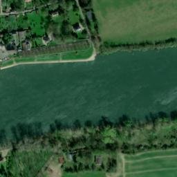 Satellite imagery of Château de La Roche-Guyon, FR