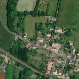 Satellite imagery of Château de Canon, FR