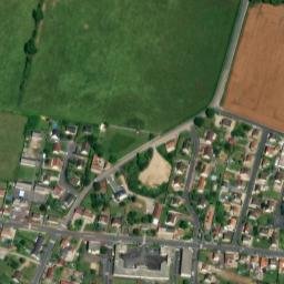Satellite imagery of Château de Canon, FR
