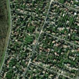 Satellite imagery of Château de Grouchy, FR