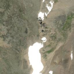 Satellite imagery of Quiniscoe Mountain, CA